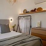 Ico Santorini Appartamento Pýrgos