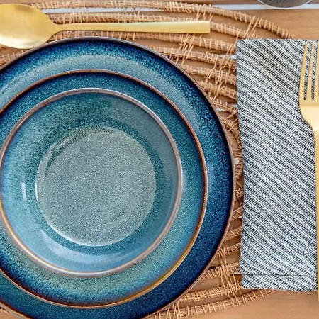 Ico Santorini * Pýrgos