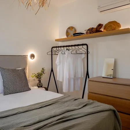 Ico Santorini Apartment Pyrgos Kallistis