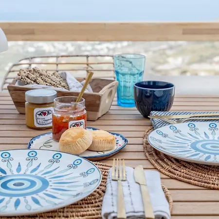 Ico Santorini Apartment Pýrgos