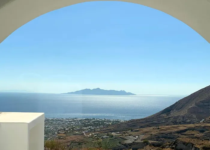 Ico Santorini * Pýrgos